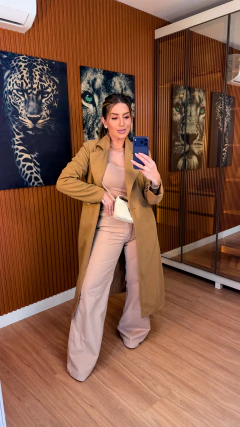 CASACO ANTONELLA trench coat lã batida veludo (caramelo) - loja online