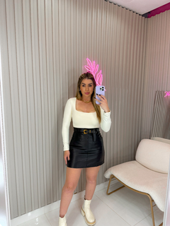 SAIA/short Liz couro eco (preto) - loja online