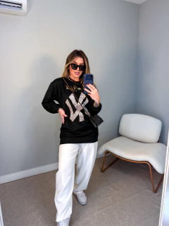 Blusa NEW YORK oversize moletom flanelado (preto) - Jordanna Galia Store