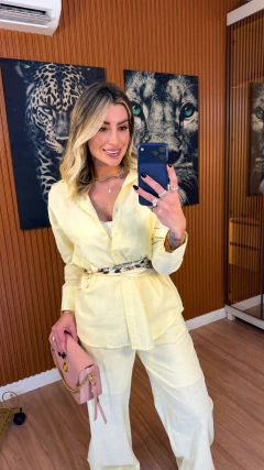 Imagem do CONJUNTO tatiana camisa+ lenço e pantalona linho de algodão (amarelo pastel)