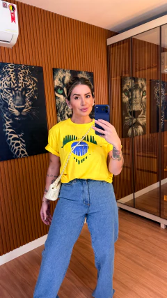 T-shirt brasil coração (amarela) na internet