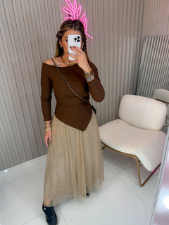 Blusa Alice assimetrica (marrom) - comprar online