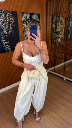 Corselet lovat renda com barbatanas (off white) na internet