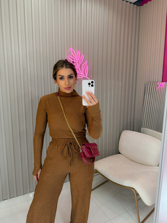 CONJUNTO Jordanna crepe anarruga (marrom)