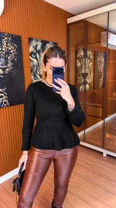 Blusa helena peplum manga longa tricot modal (preta) - loja online