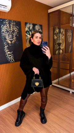 PONCHO jolie ASSIMETRICO tricot mousse (PRETO) na internet