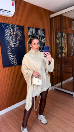 PONCHO jolie ASSIMETRICO tricot mousse (areia)