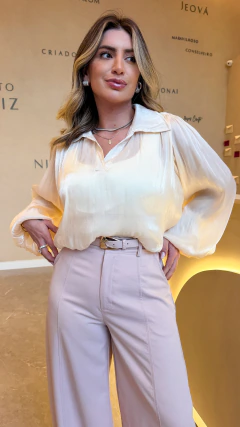 Camisa curta glow crepe plissado (off white) - Jordanna Galia Store