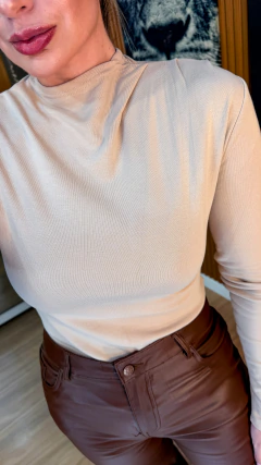 BLUSA Lilian drapeada TÉRMICA (nude) na internet