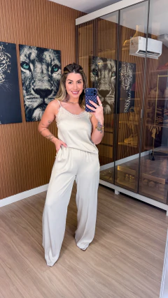 Imagem do CONJUNTO vivi regata + calça pantalona cetim (perola)