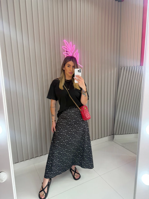 SAIA evase cetim poa (preta) - comprar online