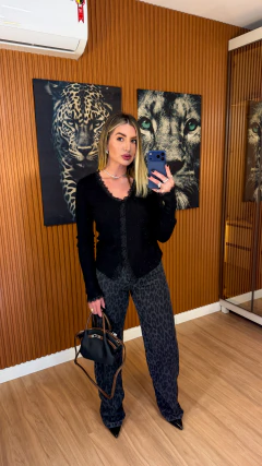 Blusa borella com renda tricot modal (preto) na internet