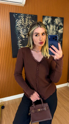 Blusa borella com renda tricot modal (marrom) - loja online