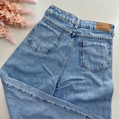 Calça Jeans Wide Leg na internet