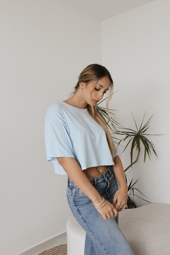 REMERA CROP CELESTE | Talle S al XXL - comprar online
