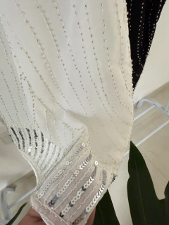 BLUSA CHER - SIN CAMBIO - VASQUITAS