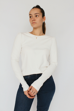 REMERA ALBA MICROPOLAR - SIN CAMBIO en internet