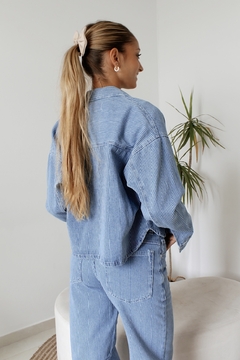 CAMPERA DE JEAN LUCILA en internet
