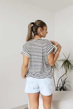 REMERA DANNA - SIN CAMBIO en internet