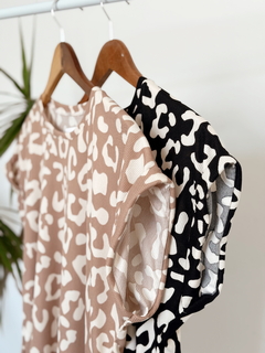 REMERA PRINT - SIN CAMBIO - comprar online