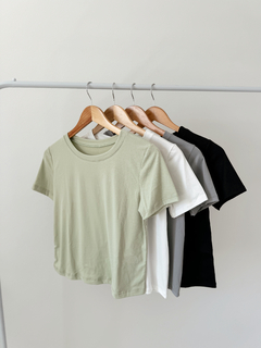 REMERA LILIA - SIN CAMBIO - comprar online
