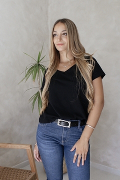 REMERA ANA NEGRO | Talle S al XXL - tienda online