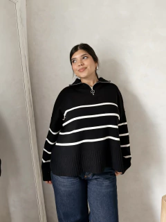 SWEATER HALTER