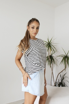 REMERA DANNA - SIN CAMBIO - comprar online