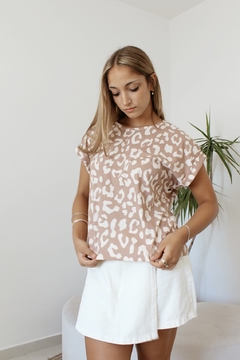 Imagen de REMERA PRINT - SIN CAMBIO