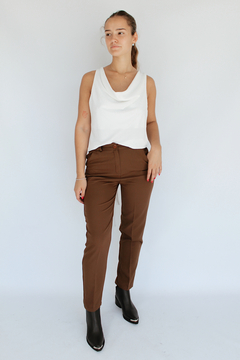PANTALÓN ARMANI MARRÓN - SIN CAMBIO - VASQUITAS