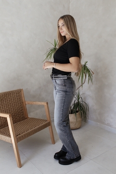 JEAN RECTO FORAS | TALLE 36-46 - comprar online