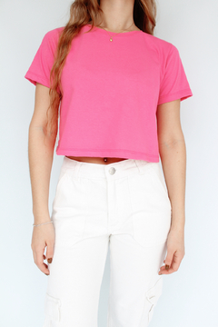 REMERA CROP ROSA - 5 talles - SIN CAMBIO en internet