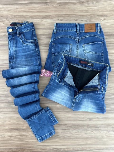 CALÇA JEANS SUPER LIPO SKINNY LEVANTA BUMBUM 23 GRAUS 4254