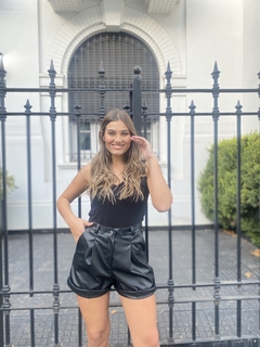 Short Noelia