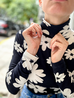 Polera Flower Power en internet