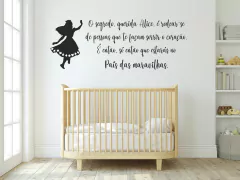 Adesivo de Parede Alice no País das Maravilhas