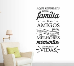 Adesivo de Parede Frase Aqui Reunimos Nossa Família