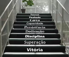 Adesivo de Frases Motivacionais para Escadas na internet