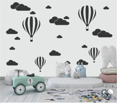 Adesivo de Parede Infantil Balões e Nuvens Brancas - comprar online