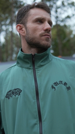 (CAMPERA) WINDKIT GREEN en internet