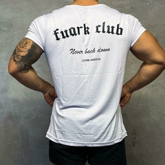 (OUTLET) REMERA PERFORMANCE GOTHIC WHITE