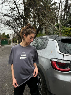 REMERA BOXY FUARK FOREVER IRON - FUARK