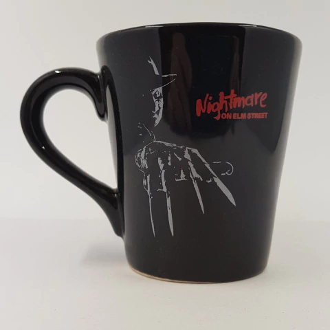 Taza Conica Freddy Kruger