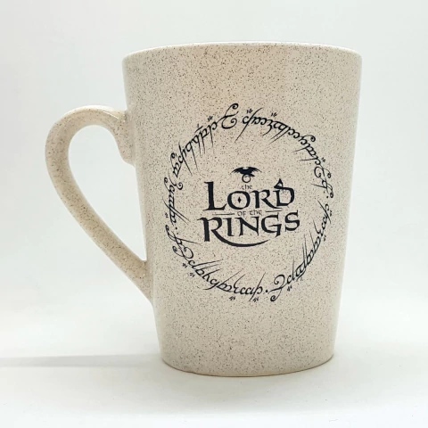 Taza Conica Lord Of The Rings (Inscripcion Del Anillo) - Jaspeado