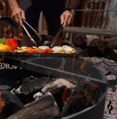 Fogonero Ñuke 100 con 2 parrillas + estaca +plancha NUEVO - Loderaggio