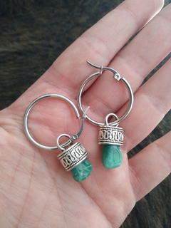 argolla de acero con cuarzo verde