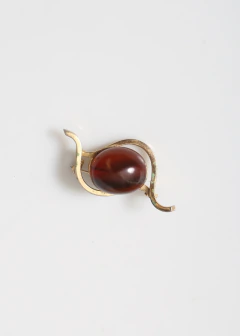 Broche Nuts