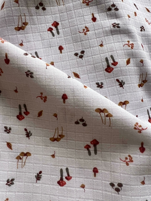 FRALDA MINI COGUMELOS - 50 CM (1,57 DE LARGURA )