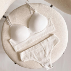 Mercedes soft - MECH Intimates