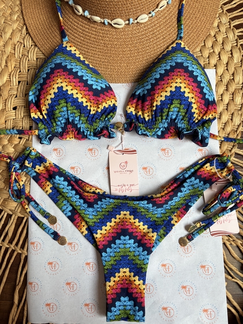 BIQUINI CORTININHA BABADO CALCINHA SEMI FIO ESTAMPA CROCHE AZUL - comprar online